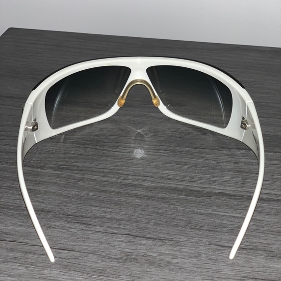 Chanel sunglasses - Picture 8 of 8